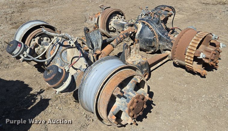 image for item EQ6947 Eaton-Spicer RS381 truck axles