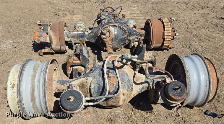 image for item EQ6947 Eaton-Spicer RS381 truck axles