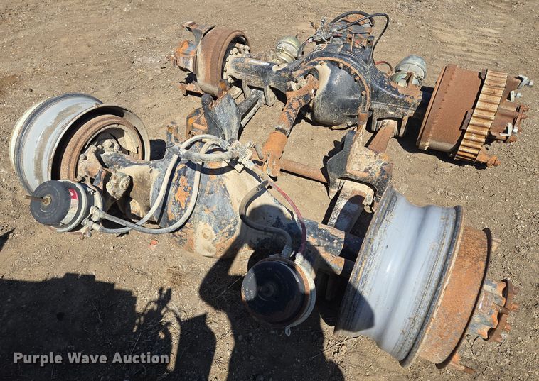 image for item EQ6947 Eaton-Spicer RS381 truck axles