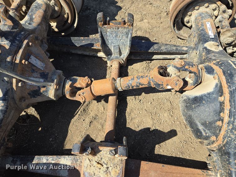 image for item EQ6947 Eaton-Spicer RS381 truck axles