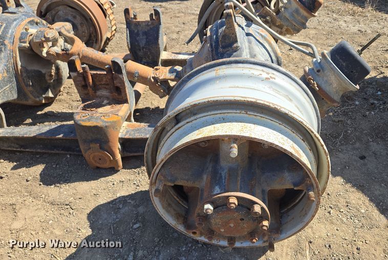 image for item EQ6947 Eaton-Spicer RS381 truck axles