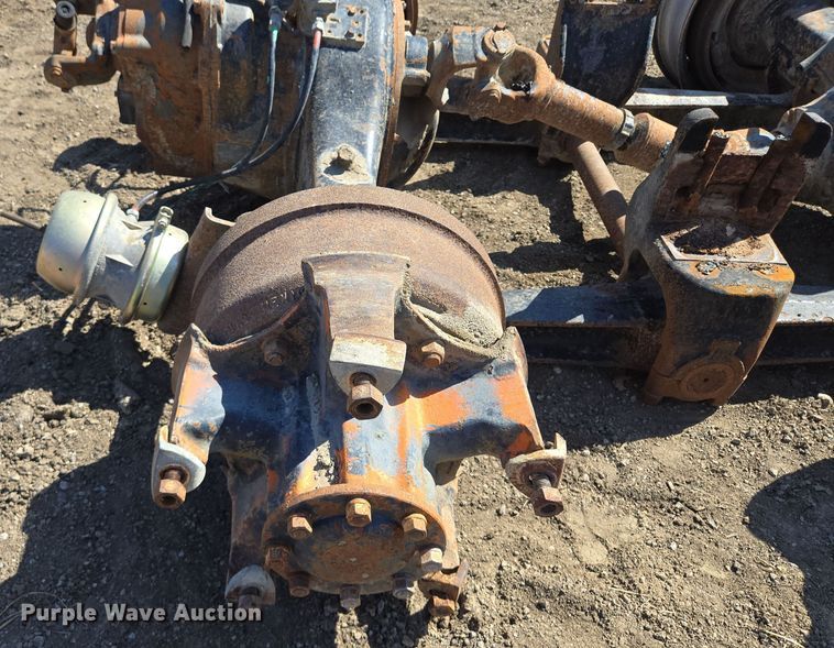 image for item EQ6947 Eaton-Spicer RS381 truck axles