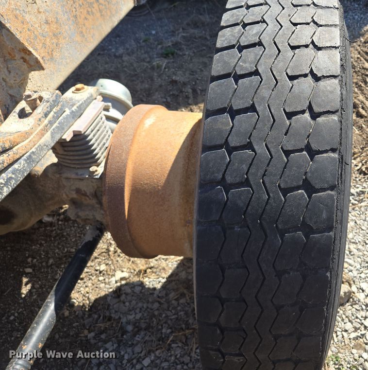 image for item EQ6949 (2) truck chassis 