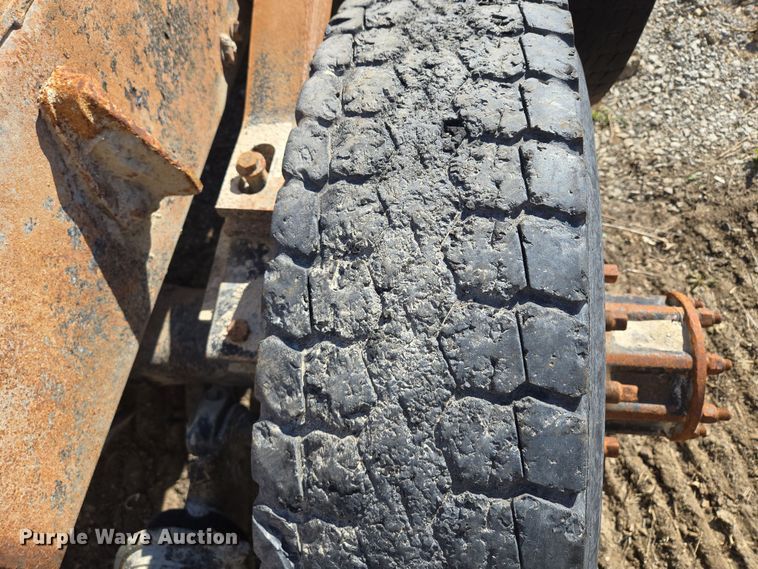 image for item EQ6949 (2) truck chassis 