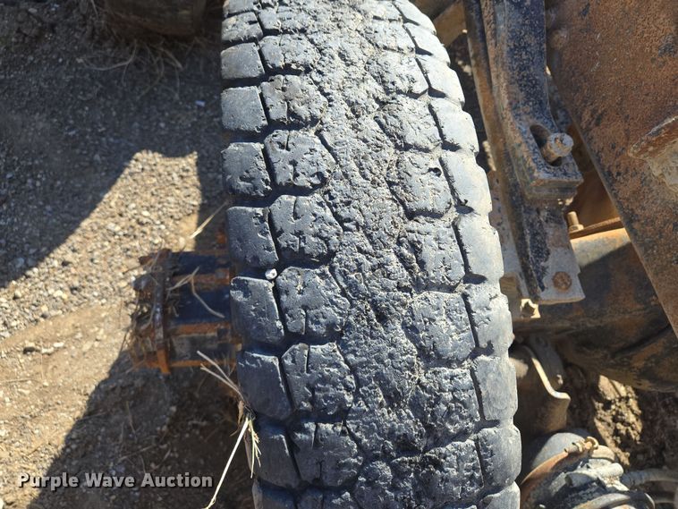 image for item EQ6949 (2) truck chassis 