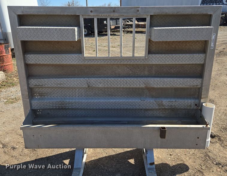 image for item EQ6950 Headache rack 