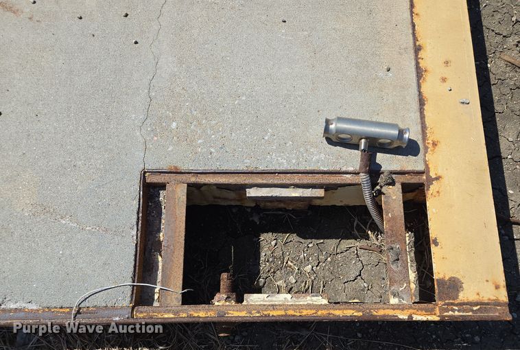 image for item EQ6953 Cardinal  4520-EPR12-C  truck scale  