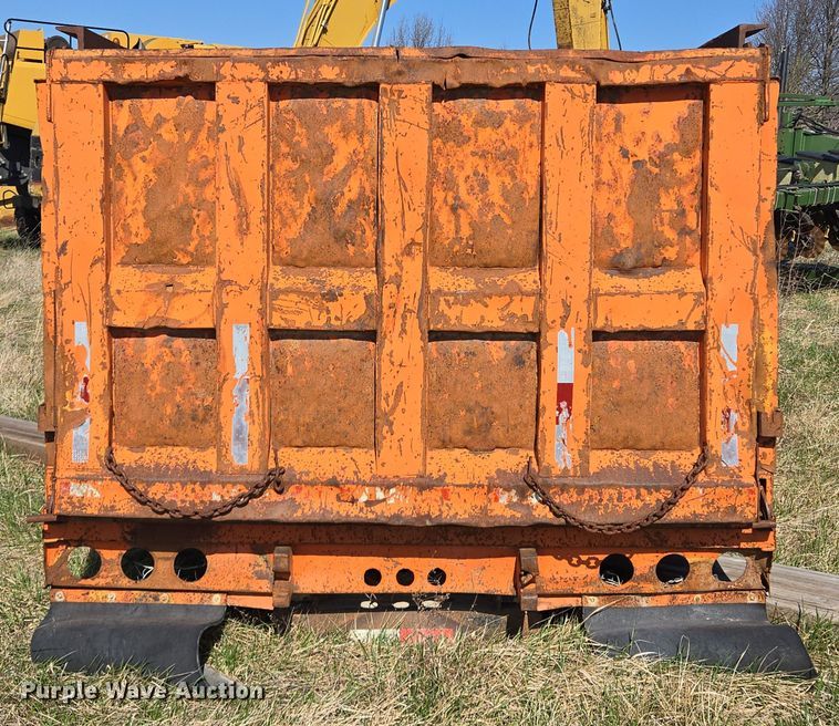 image for item EQ6954 Dump truck bed 