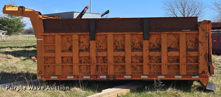image for item EQ6954 Dump truck bed 