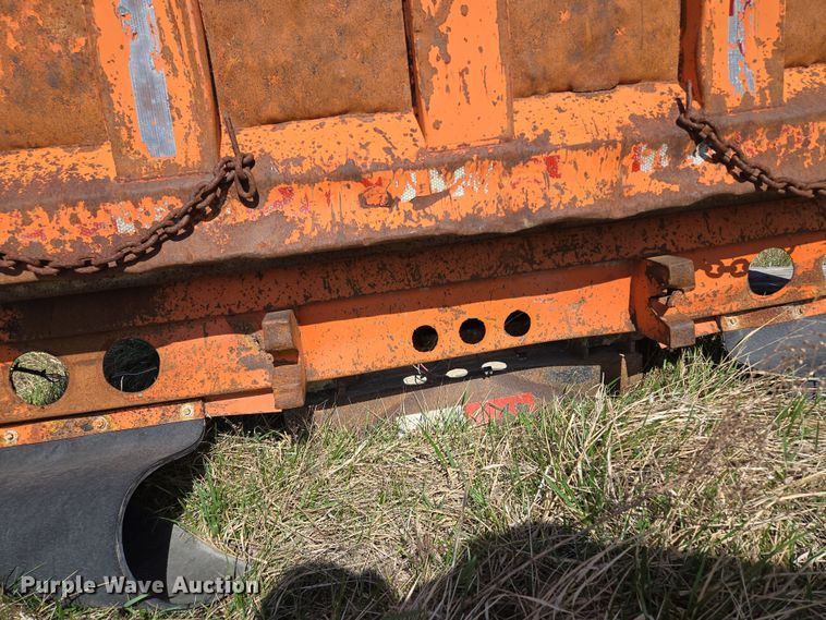 image for item EQ6954 Dump truck bed 