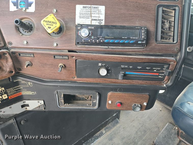 image for item EQ6980 1993 Freightliner USF-1E truck cab and chassis