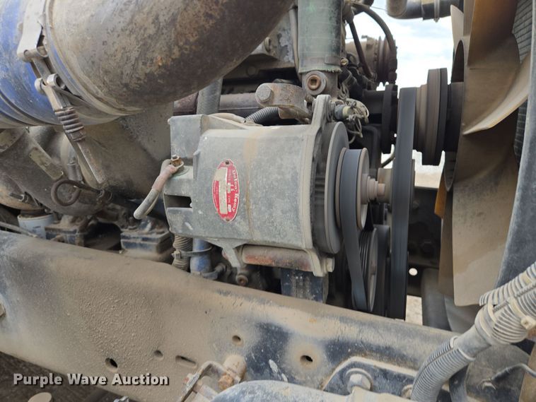 image for item EQ6980 1993 Freightliner USF-1E truck cab and chassis