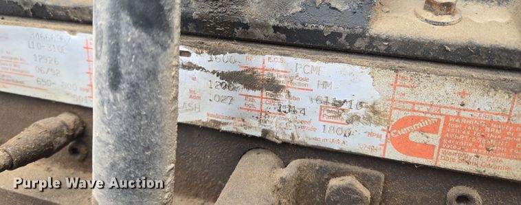 image for item EQ6980 1993 Freightliner USF-1E truck cab and chassis