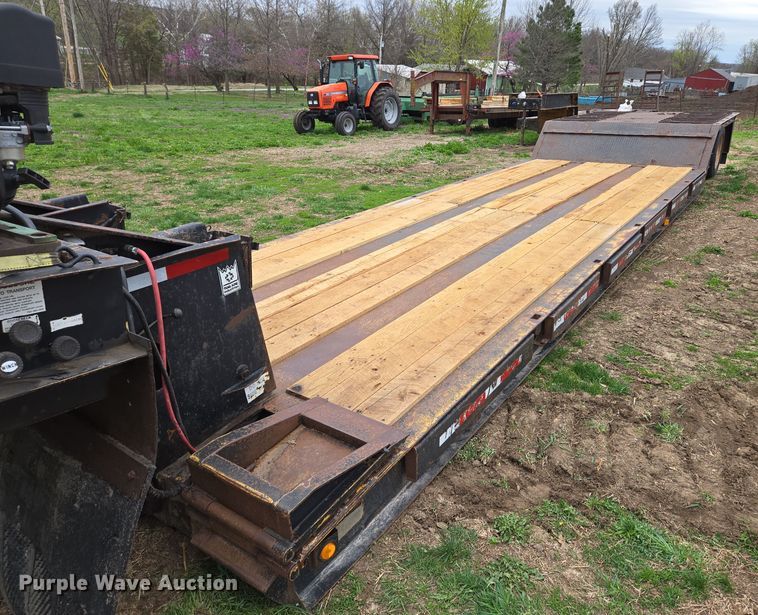 image for item EQ6982 1998 Trail King TK70DGHT-532 lowboy equipment trailer