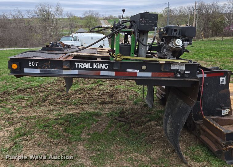 image for item EQ6982 1998 Trail King TK70DGHT-532 lowboy equipment trailer