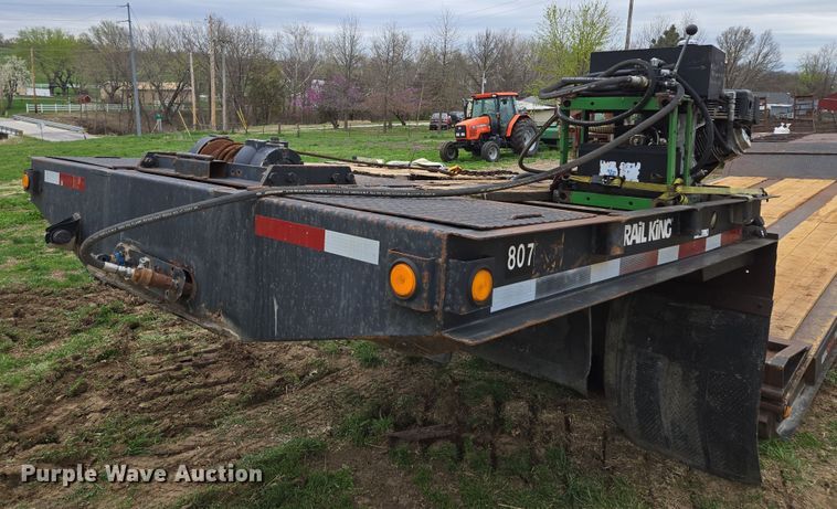 image for item EQ6982 1998 Trail King TK70DGHT-532 lowboy equipment trailer