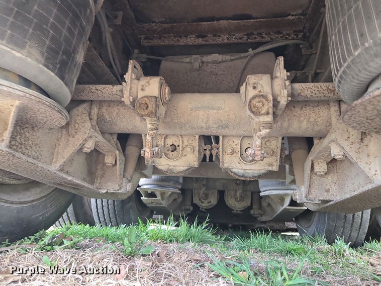 image for item EQ6982 1998 Trail King TK70DGHT-532 lowboy equipment trailer