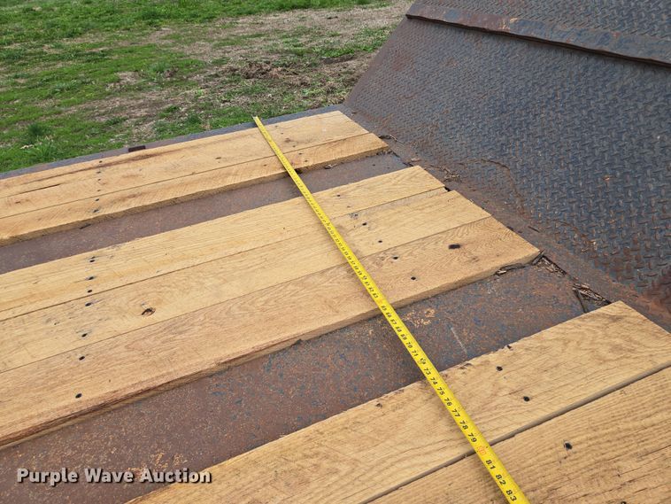 image for item EQ6982 1998 Trail King TK70DGHT-532 lowboy equipment trailer