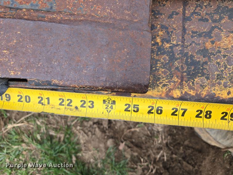 image for item EQ6982 1998 Trail King TK70DGHT-532 lowboy equipment trailer