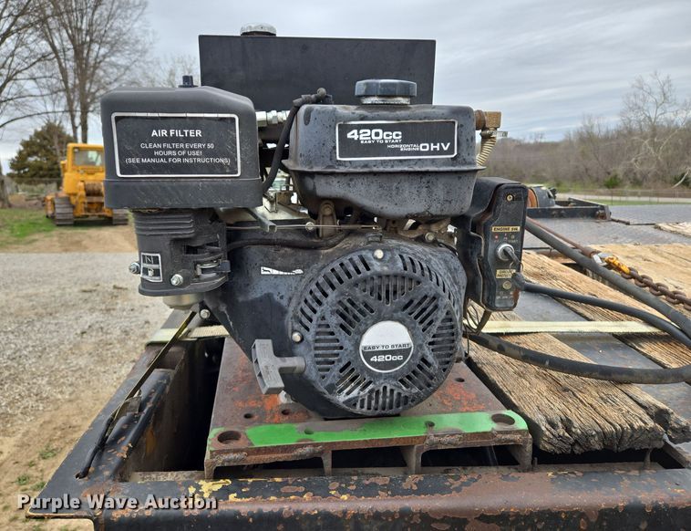 image for item EQ6982 1998 Trail King TK70DGHT-532 lowboy equipment trailer