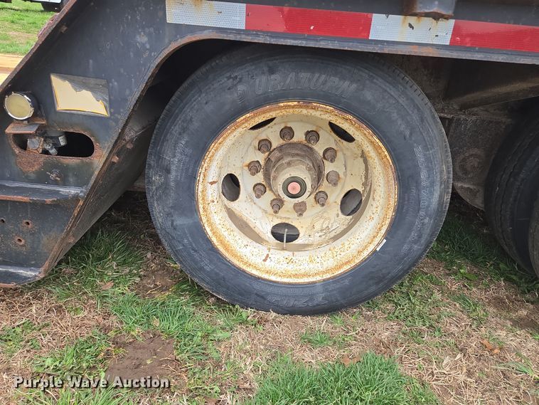 image for item EQ6982 1998 Trail King TK70DGHT-532 lowboy equipment trailer