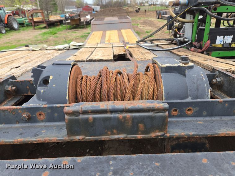 image for item EQ6982 1998 Trail King TK70DGHT-532 lowboy equipment trailer