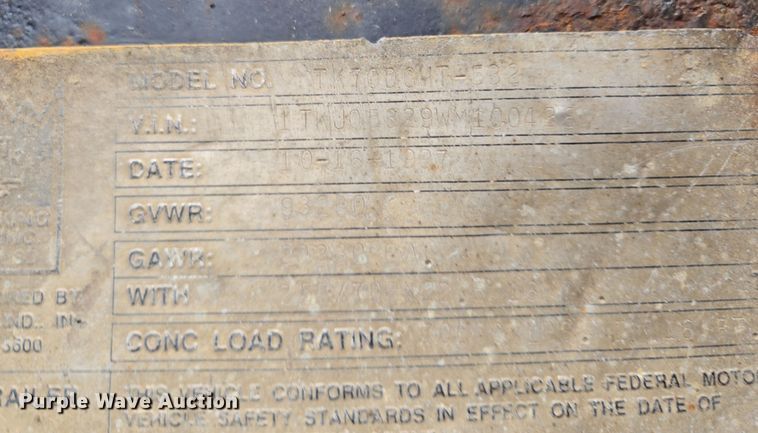 image for item EQ6982 1998 Trail King TK70DGHT-532 lowboy equipment trailer