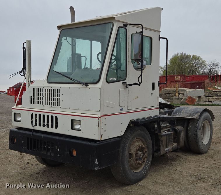 image for item EQ6989 Kalmar 30 yard truck