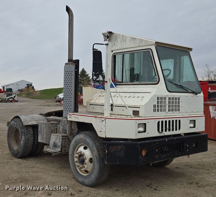 image for item EQ6989 Kalmar 30 yard truck