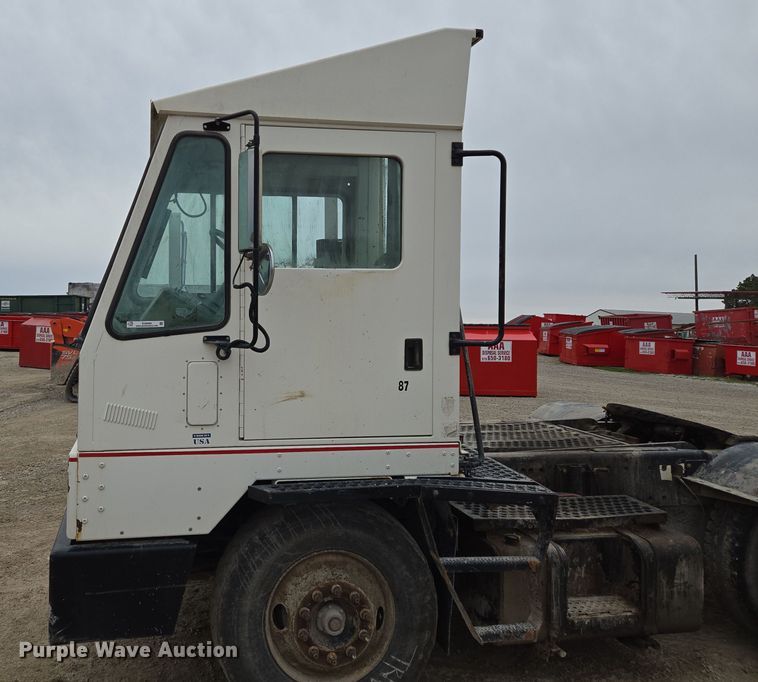 image for item EQ6989 Kalmar 30 yard truck
