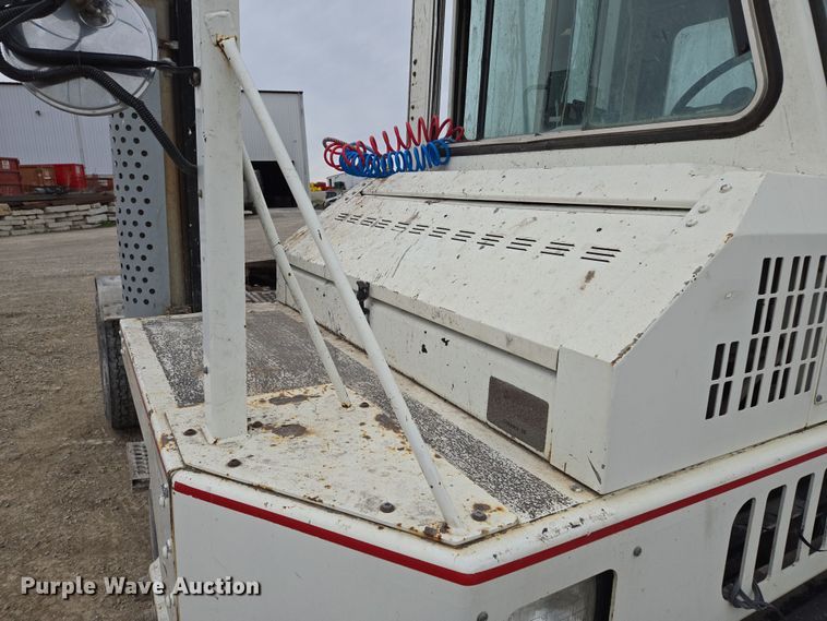 image for item EQ6989 Kalmar 30 yard truck