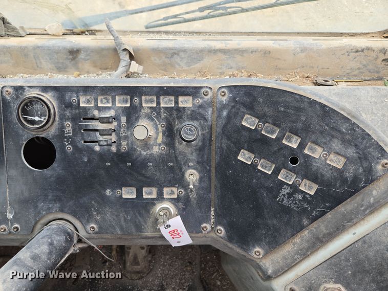 image for item EQ6989 Kalmar 30 yard truck