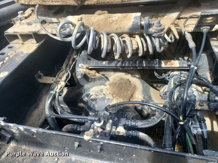 image for item ME9313 2017 Volvo VNL semi truck