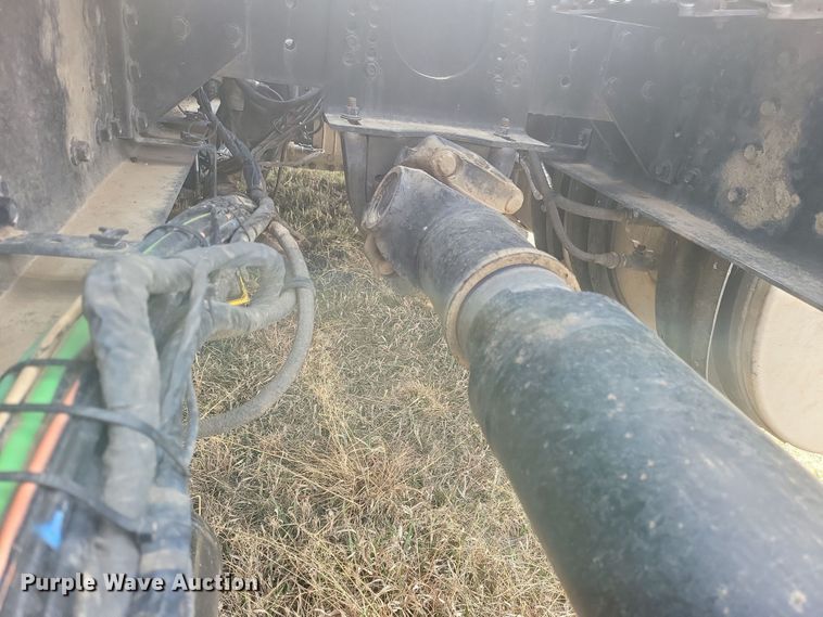 image for item ME9313 2017 Volvo VNL semi truck