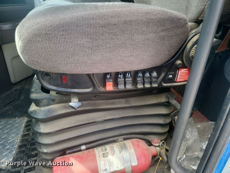 image for item ME9313 2017 Volvo VNL semi truck