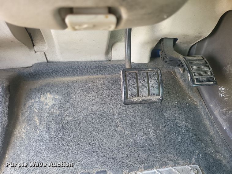 image for item ME9313 2017 Volvo VNL semi truck