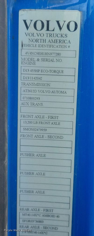 image for item ME9313 2017 Volvo VNL semi truck