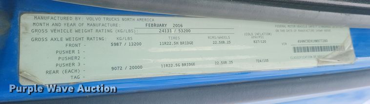 image for item ME9313 2017 Volvo VNL semi truck