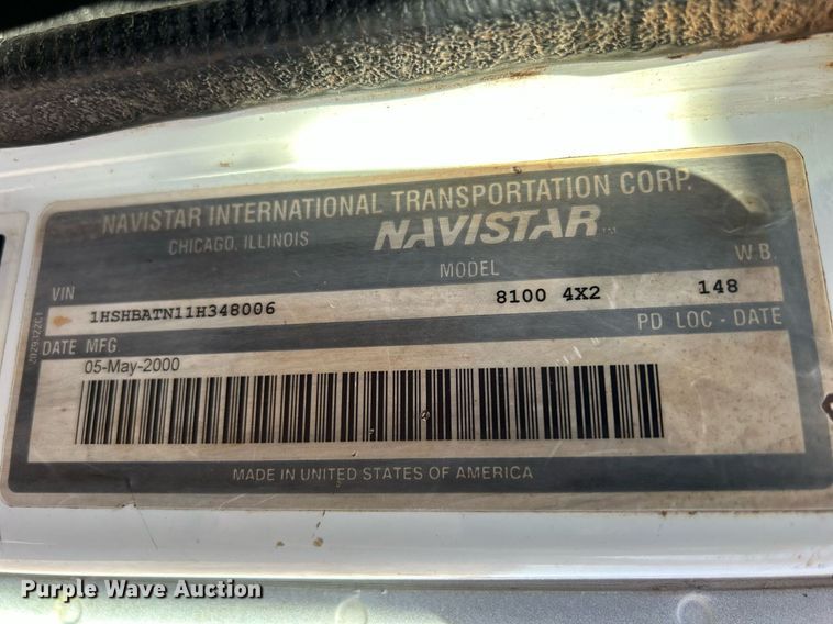 image for item ND9395 2001 International 8100 truck cab and chassis