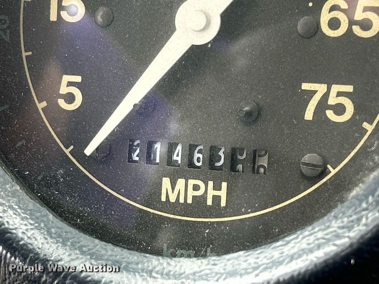 image for item ND9413 1997 Ford LNT8000 truck cab and chassis