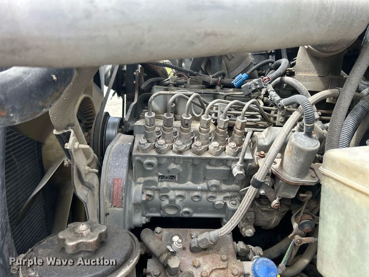 image for item ND9413 1997 Ford LNT8000 truck cab and chassis