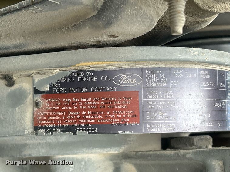 image for item ND9413 1997 Ford LNT8000 truck cab and chassis