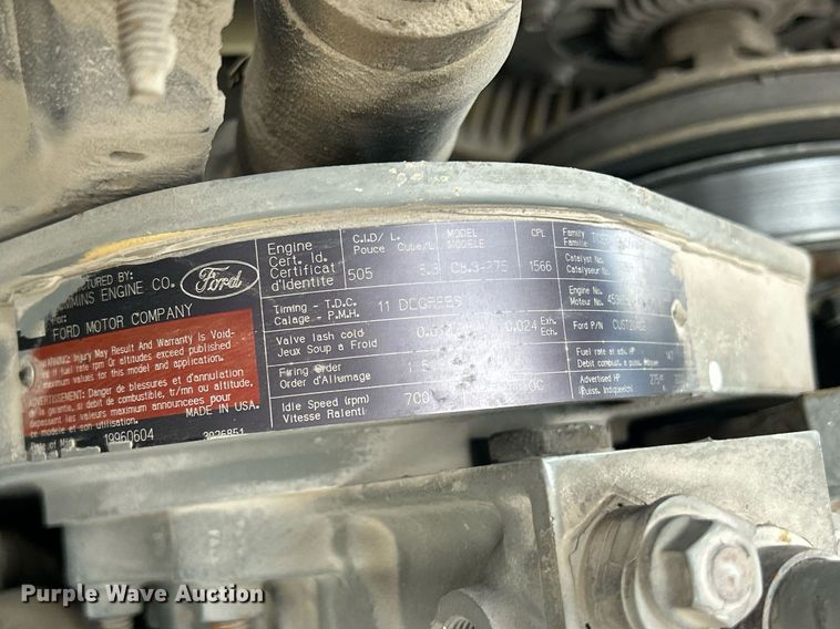 image for item ND9413 1997 Ford LNT8000 truck cab and chassis