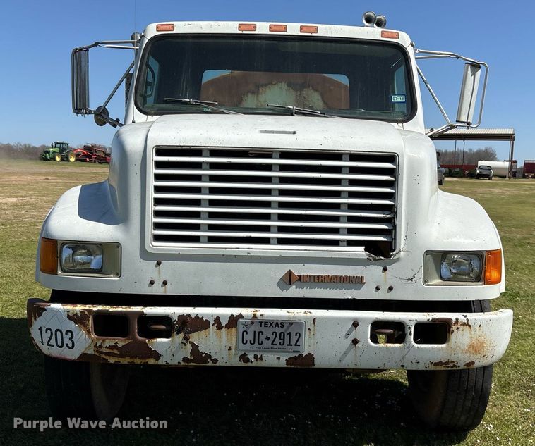 image for item OB9484 1991 International 4900 fuel truck