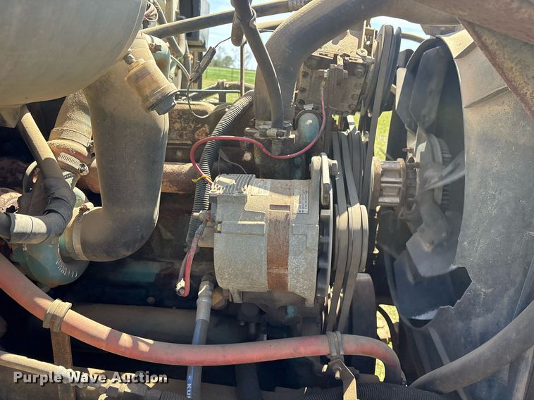 image for item OB9484 1991 International 4900 fuel truck