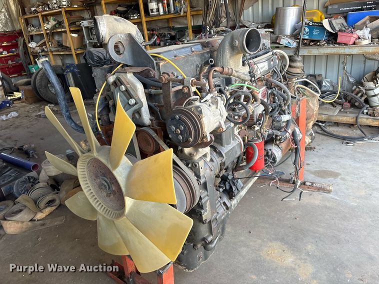 image for item OB9550 1994 Ford LTL 9000 truck cab and chassis