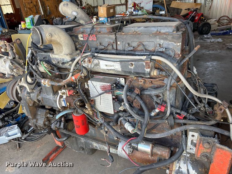 image for item OB9550 1994 Ford LTL 9000 truck cab and chassis