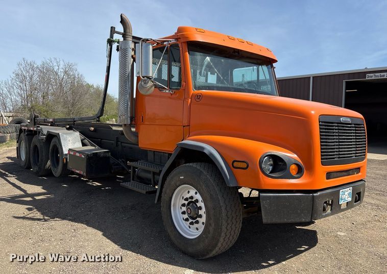 image for item OB9553 2002 Freightliner FL112 roll-off container truck
