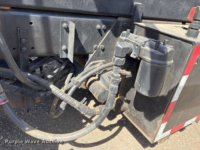 image for item OB9553 2002 Freightliner FL112 roll-off container truck