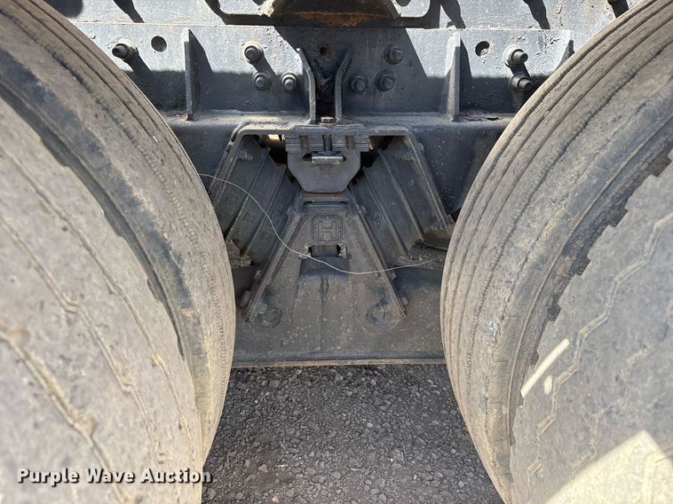 image for item OB9553 2002 Freightliner FL112 roll-off container truck